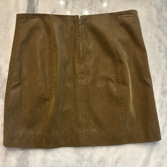 Free People Chestnut brown/ olive faux leather Skirt size 12 - Picture 2 of 15